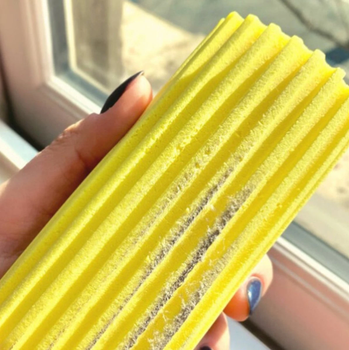 Scrub Daddy Damp Duster - Wonder Stoffer - Geel 3 Scrub Daddy Damp Duster - Wonder Stoffer - Geel - Afbeelding 3