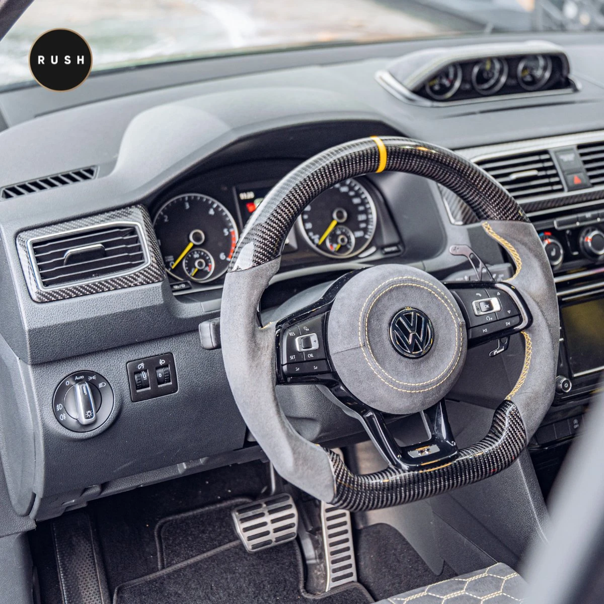 RUSH Bekleding Reiniger - Interieur Reiniger - Auto Wassen - Schoonmaken - Auto Accessories - Interior Clean 750ml 9 RUSH Bekleding Reiniger - Interieur Reiniger - Auto Wassen - Schoonmaken - Auto Accessories - Interior Clean 750ml - Afbeelding 9