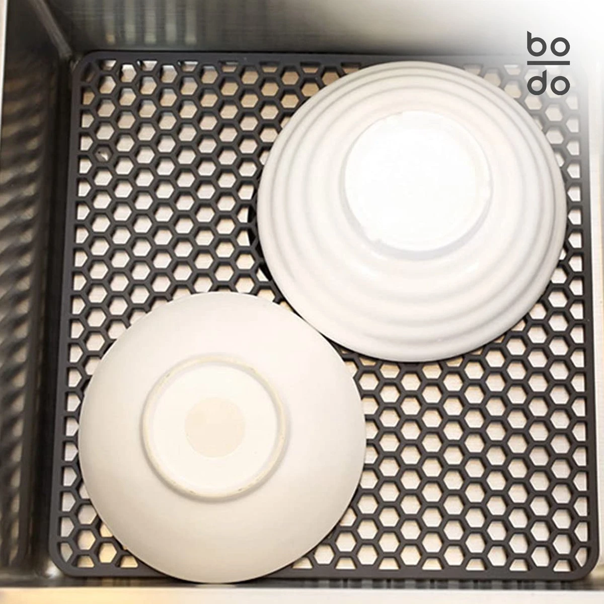 BODO Gootsteenmat Siliconen Donker Grijs - 30.5 X 30.5 Cm - Keuken Accessoires - Gootsteen Beschermer - Onderzetters Siliconen - Anti Kras - Gootsteen Accessoires 6 BODO Gootsteenmat Siliconen Donker Grijs - 30.5 X 30.5 Cm - Keuken Accessoires - Gootsteen Beschermer - Onderzetters Siliconen - Anti Kras - Gootsteen Accessoires - Afbeelding 6