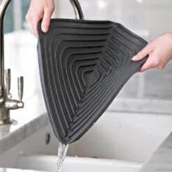 "Joseph Joseph Afdruipmat - Flume - Large - 31 X 43,5 Cm - Grijs" 10 "Joseph Joseph Afdruipmat - Flume - Large - 31 X 43,5 Cm - Grijs" -Winkel Voor Schoonmaakartikelen 1200x1200 1557