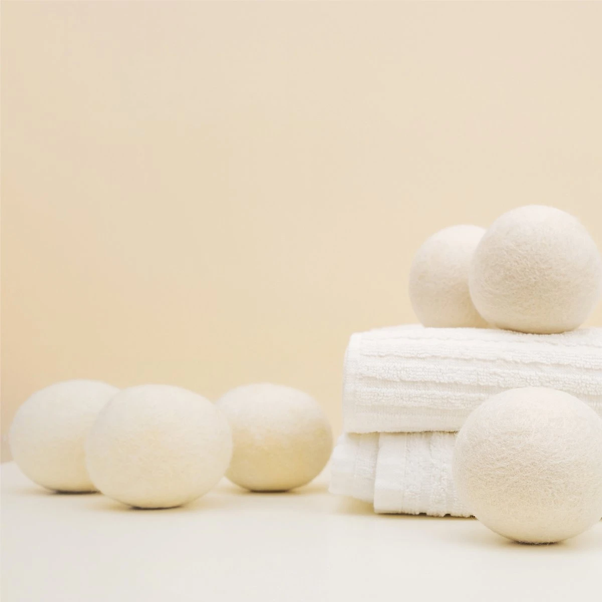 Apeiron Drogerballen - Droogballen - 6 XL Wasbollen - Droger - Duurzaam - Wasmachine - Wasverzachter - Energie Besparen - Zero Waste - Schapenvacht - Wol 11 Apeiron Drogerballen - Droogballen - 6 XL Wasbollen - Droger - Duurzaam - Wasmachine - Wasverzachter - Energie Besparen - Zero Waste - Schapenvacht - Wol - Afbeelding 11