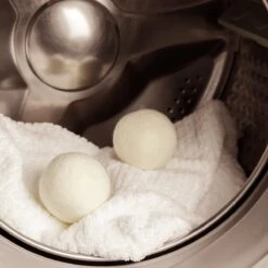 FAVE Drogerballen XL - 6 Stuks - Inclusief Opbergzakje - Wasbol - Wasballen - Doseerbol - Droogballen - Duurzaam 12 FAVE Drogerballen XL - 6 Stuks - Inclusief Opbergzakje - Wasbol - Wasballen - Doseerbol - Droogballen - Duurzaam -Winkel Voor Schoonmaakartikelen 1200x1200 645