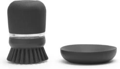 Brabantia Sink Side Afwasborstel - Met Zeepdispenser- Dark Grey -Winkel Voor Schoonmaakartikelen 1200x688 1