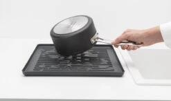 Brabantia SinkSide Afdruiprek - Inklapbaar - Compact - Dark Grey -Winkel Voor Schoonmaakartikelen 1200x708 1