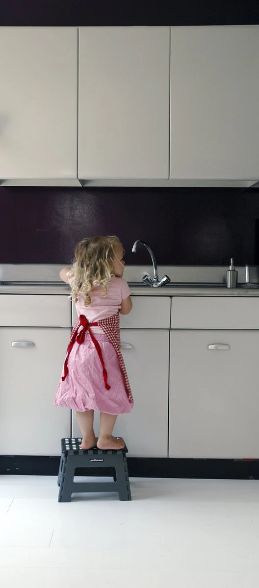 PUHLMANN - Inklapbare Kruk, JAMES, Plastic, Grijs, 22 Cm Hoog, Max 100 Kilo 2 PUHLMANN - Inklapbare Kruk, JAMES, Plastic, Grijs, 22 Cm Hoog, Max 100 Kilo - Afbeelding 2