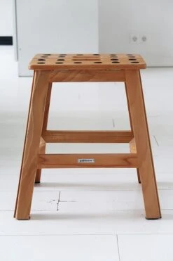 PUHLMANN - Inklapbare Kruk, JAMES, Hout, 41 Cm Hoog, Max 150 Kilo -Winkel Voor Schoonmaakartikelen 800x1200 12