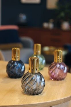 Ashleigh & Burwood Lampenolie Geurolie - Freesia & Orchid 250 Ml 9 Ashleigh & Burwood Lampenolie Geurolie - Freesia & Orchid 250 Ml -Winkel Voor Schoonmaakartikelen 800x1200 7